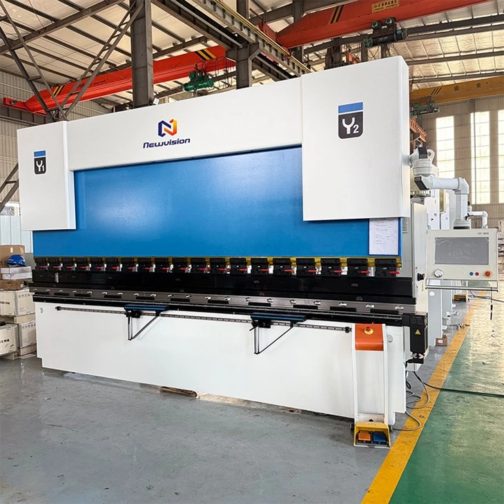 Dobladora hidráulica CNC