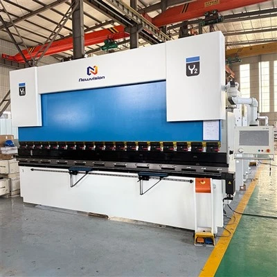 Dobladora hidráulica CNC